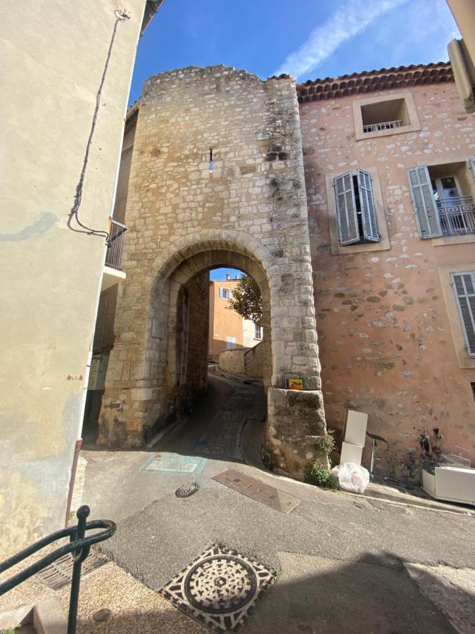 Bel Appartement T1 30M2 Centre Historique Aubagne Eksteriør billede