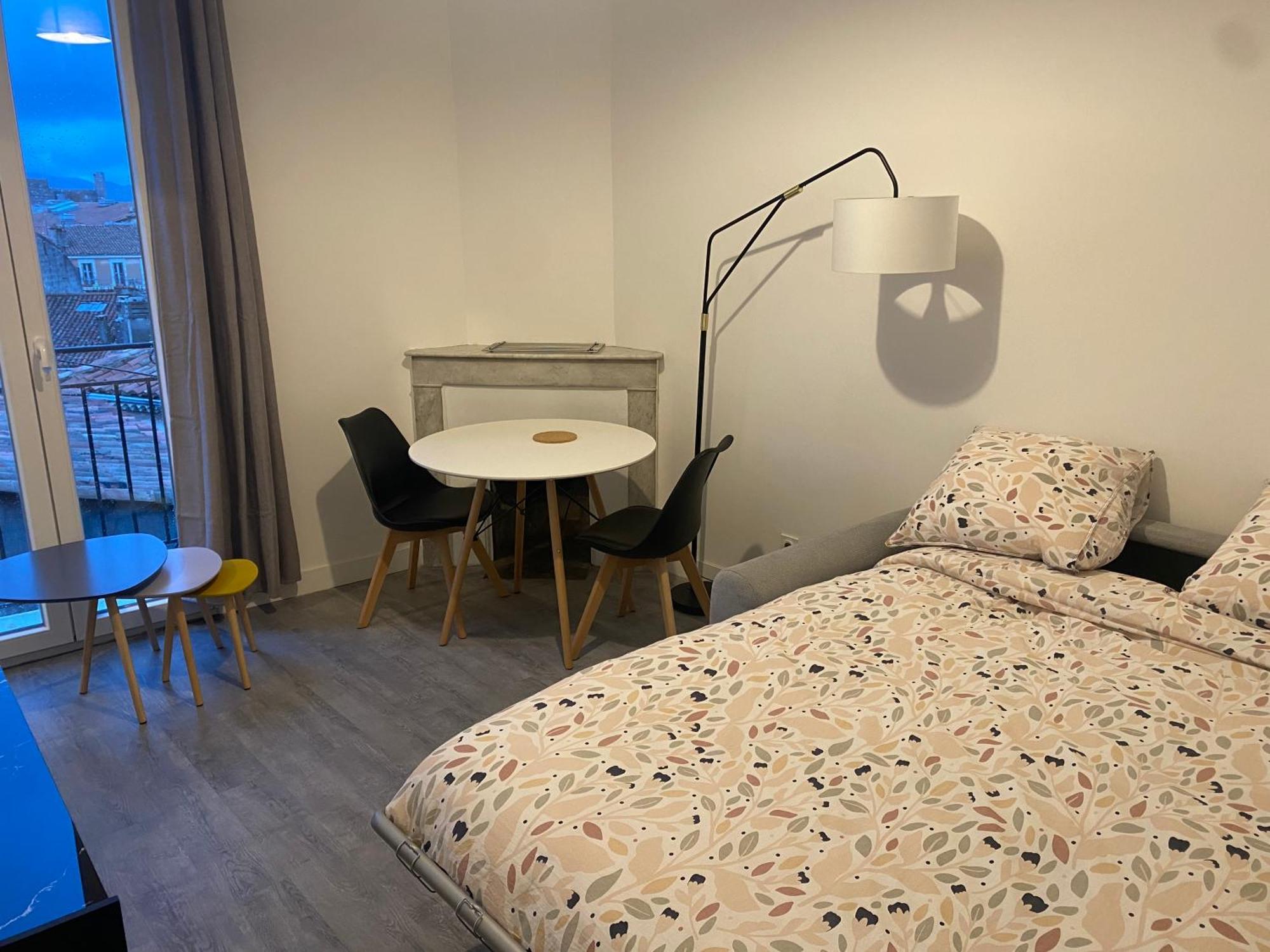 Bel Appartement T1 30M2 Centre Historique Aubagne Eksteriør billede